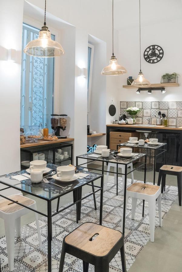 A Misura Duomo Rooms & Apartment - Ls Accommodations Napoli Bagian luar foto