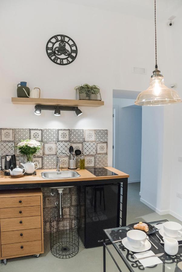 A Misura Duomo Rooms & Apartment - Ls Accommodations Napoli Bagian luar foto