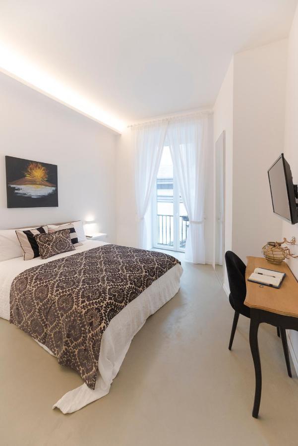 A Misura Duomo Rooms & Apartment - Ls Accommodations Napoli Bagian luar foto