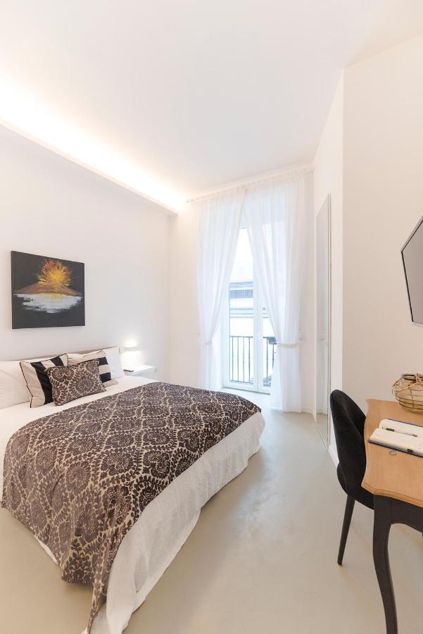 A Misura Duomo Rooms & Apartment - Ls Accommodations Napoli Bagian luar foto