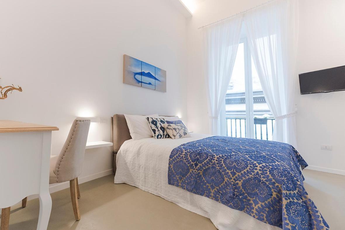 A Misura Duomo Rooms & Apartment - Ls Accommodations Napoli Bagian luar foto
