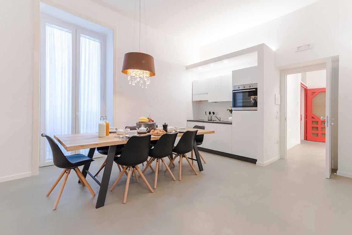 A Misura Duomo Rooms & Apartment - Ls Accommodations Napoli Bagian luar foto