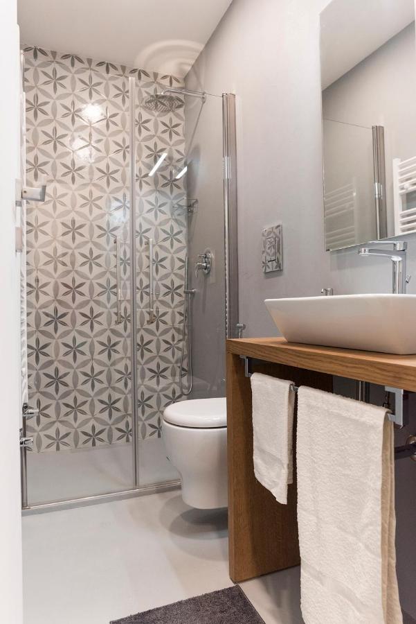 A Misura Duomo Rooms & Apartment - Ls Accommodations Napoli Bagian luar foto